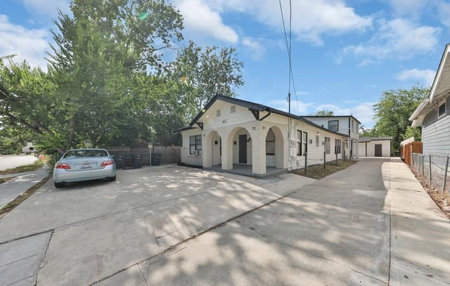 827 W Rosewood Ave Apt #5