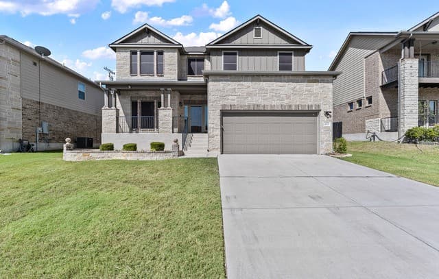 4925 Battle Lake