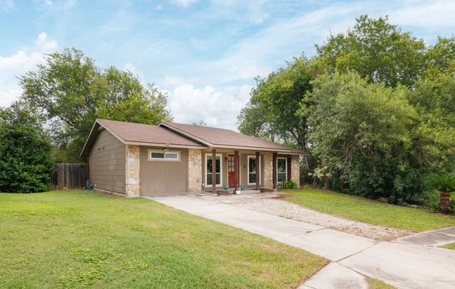 5255 Village Hvn