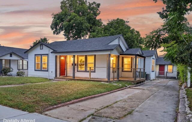 747 Bailey Ave