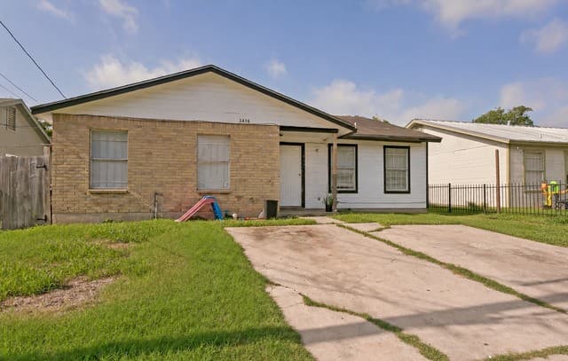 3414 Gateway Dr