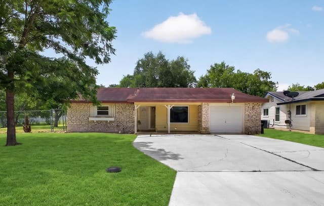 6002 Pine Valley Dr