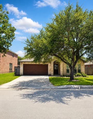 2103 Preakness Ln
