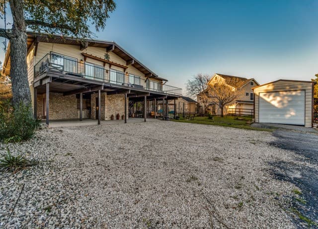 2513 Colleen Dr