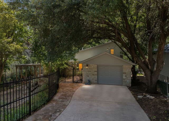 1648 Ponderosa