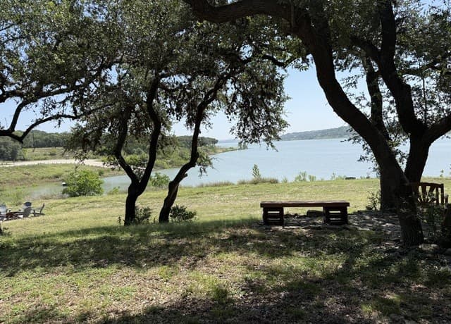 265 Oak Hideaway Dr