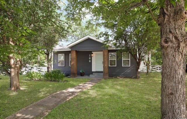 166 E Harding Blvd