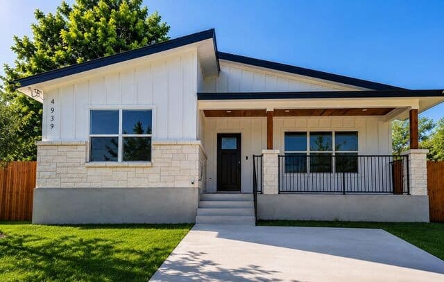 4939 Driskill St