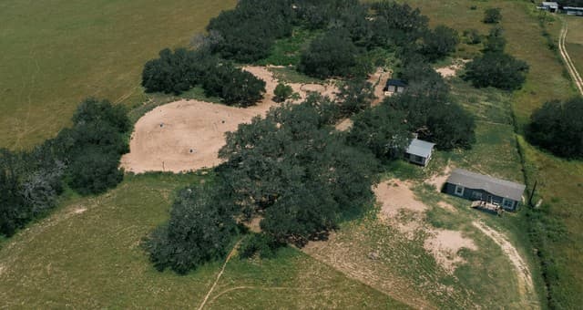 490 Hernandez Rd