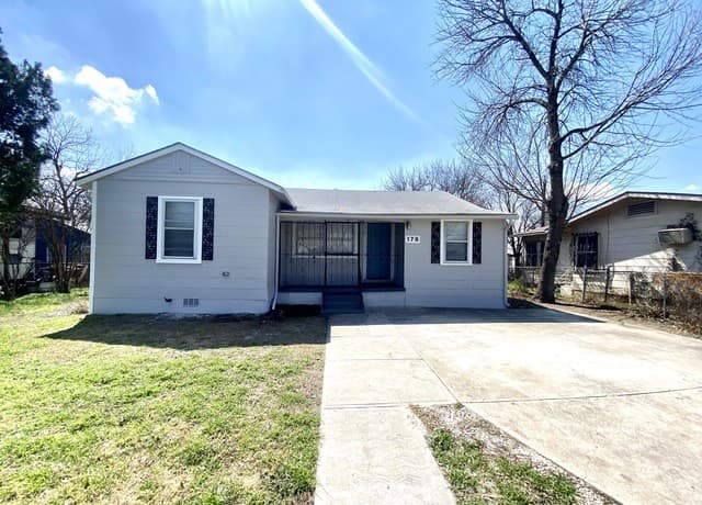 178 Sweetbriar Ave