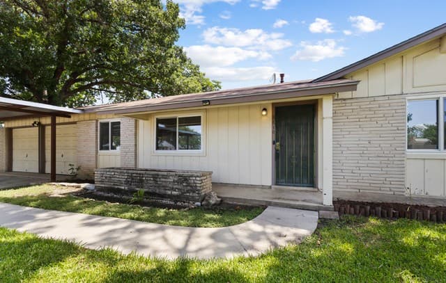 8810 Garden Quarte St