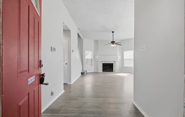 8426 Maple Ridge Dr