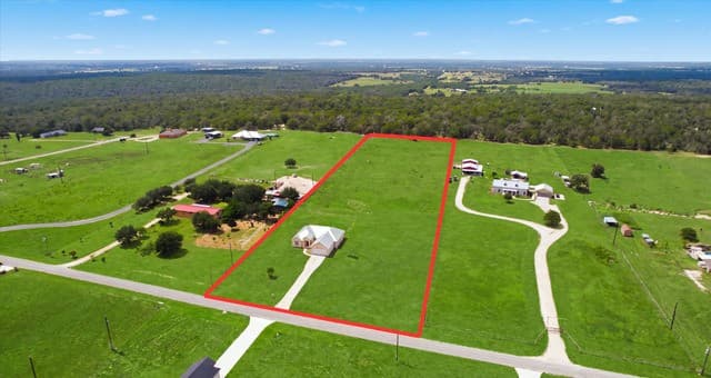 200 Lakeview Cir