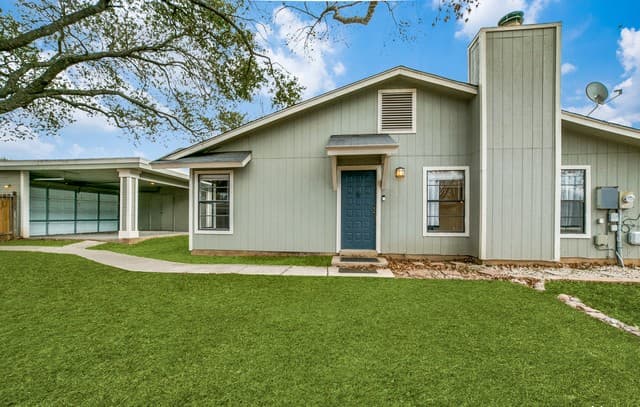 6854 Arbor Springs Dr