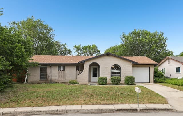 529 Willow Dr