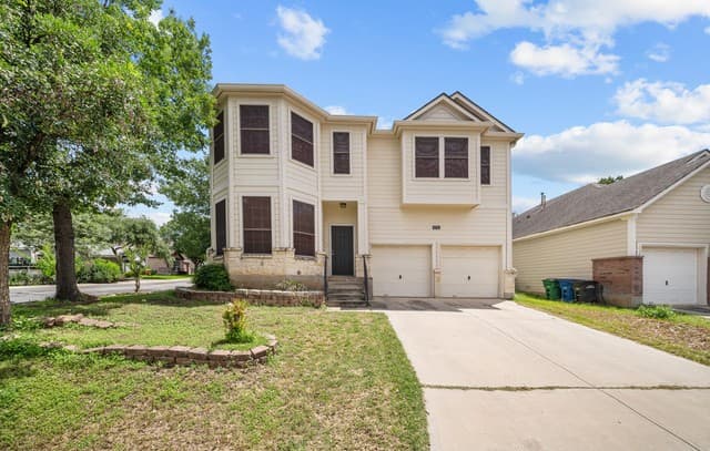 8735 N Sarasota Woods