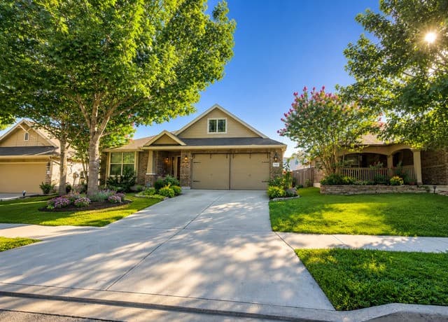 121 Rawhide Way