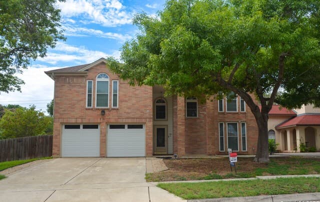 7501 Forest Echo