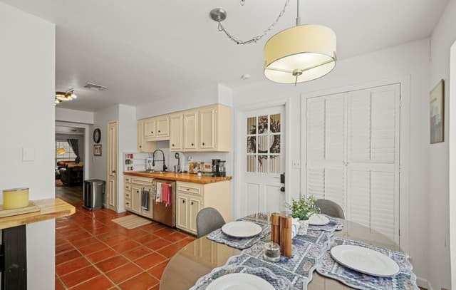 7926 Broadway Unit 102