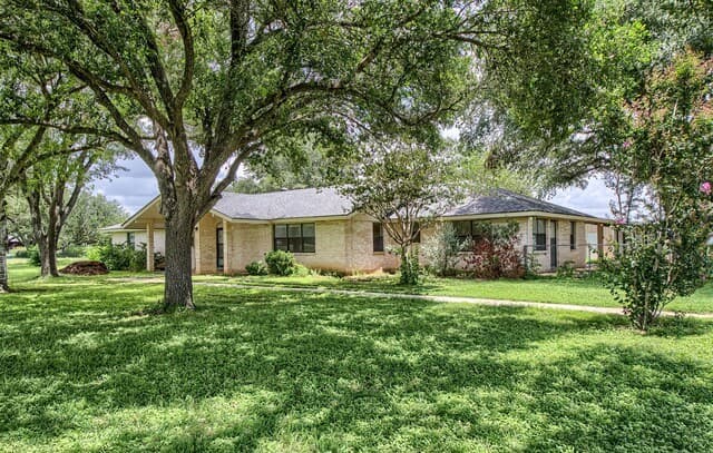 900 N Graytown Rd