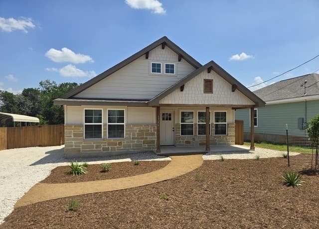 1746 Blueridge Dr