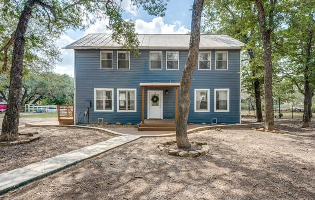 227 Shady Oaks Dr