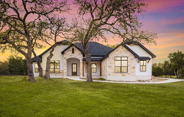 220 Toucan Dr, Spring Branch, TX 78070