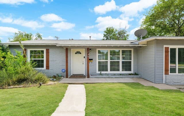 430 Basswood Dr