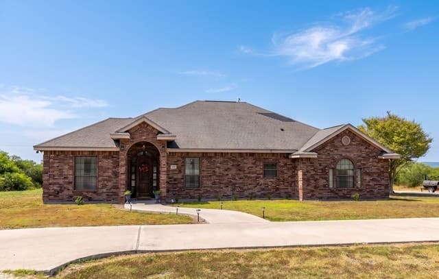 146 Lakeview Trce
