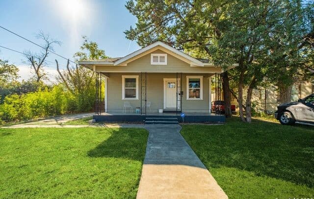 112 Harding Pl