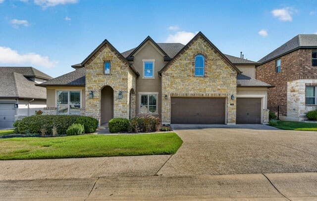 226 Shannon Cir