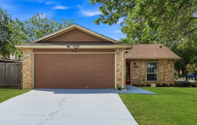 3302 Harvest Dr.