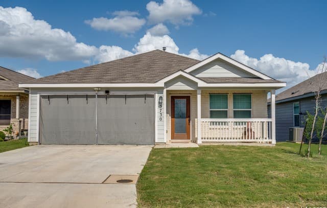 5730 Leisure Cres
