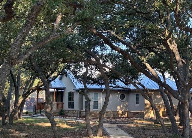373 Wentworth, Spring Branch, TX 78070