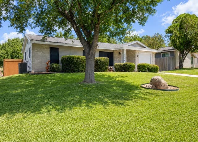 7426 Mountain Oak Trl