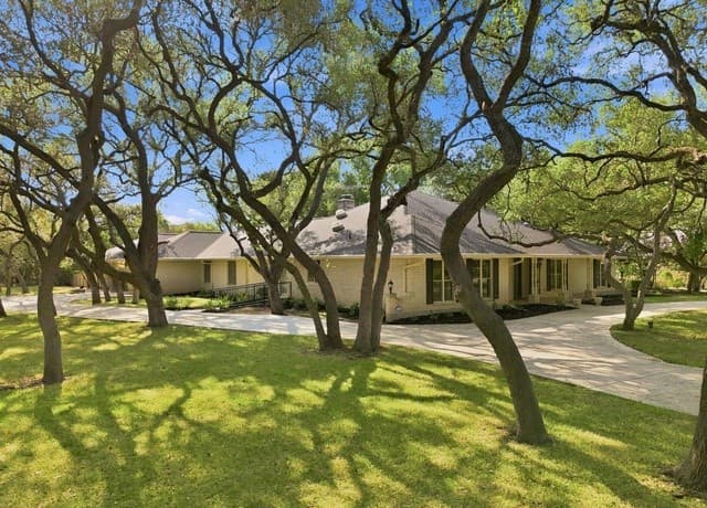 106 Bikeway Ln