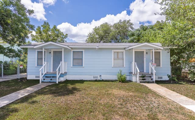 534 Walton Ave