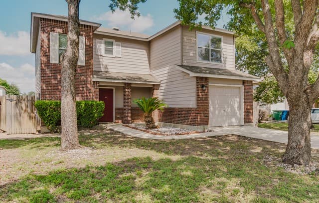 2115 Hollow Circle