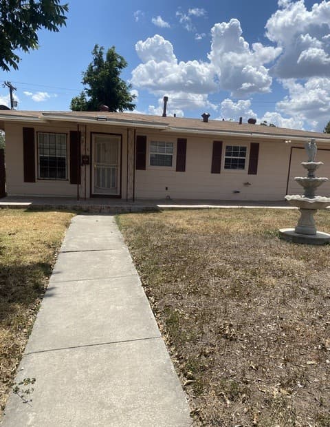 246 Pollydale Ave