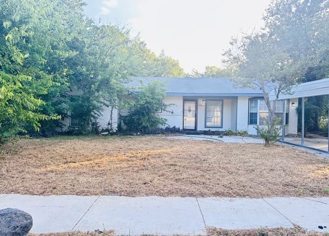 10806 Lazy Oaks Dr