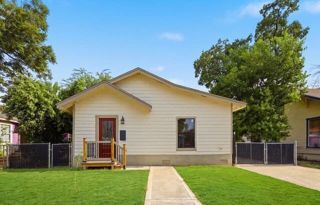 1629 Santa Anna