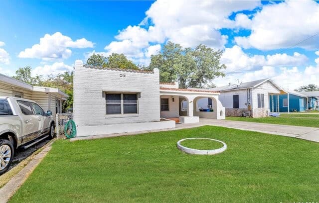 627 Cottonwood