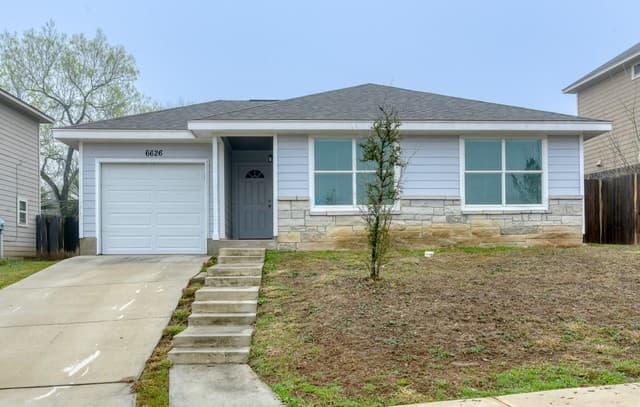 6626 Woodstock