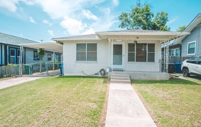 206 University