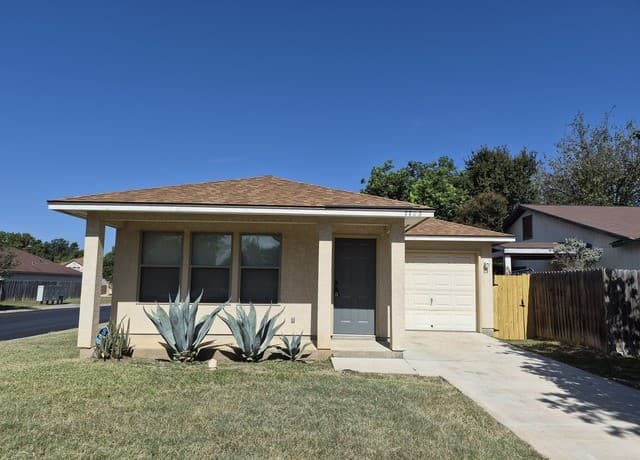 7703 Chatsworth