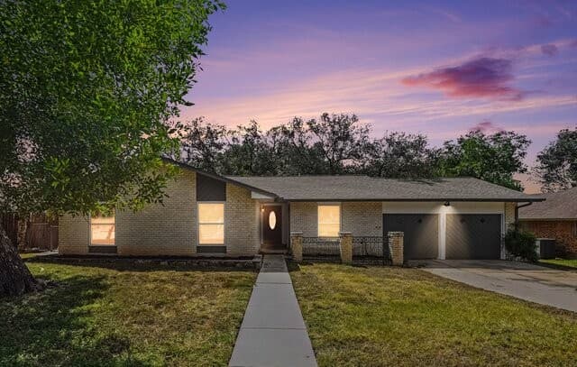 16310 Deer Pass