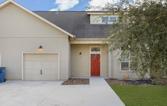 213 Circle Ct