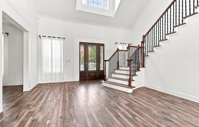 4411 S Santa Clara