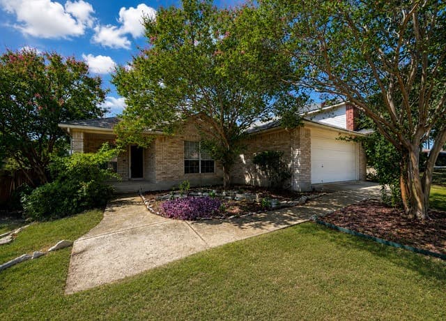 7306 Kingsland