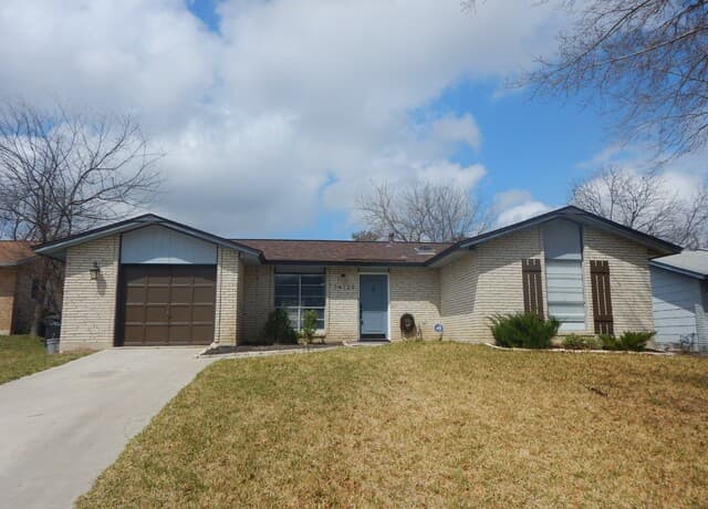 14139 Swallow Dr